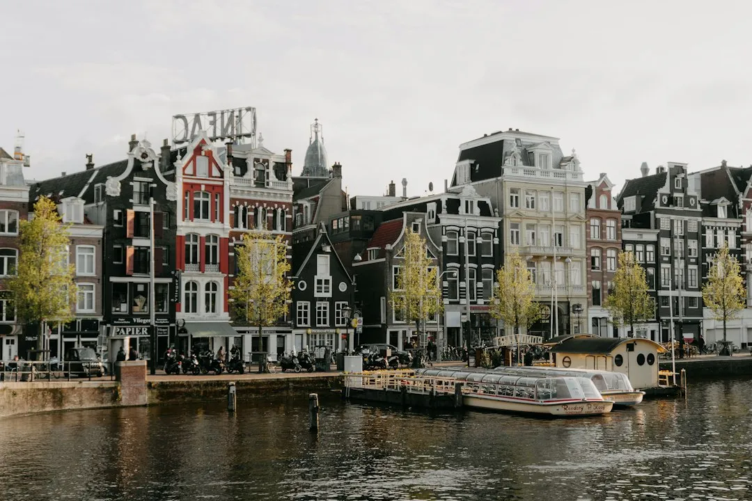 What You See on Foot That the Boats Miss (Image Credits: Unsplash)