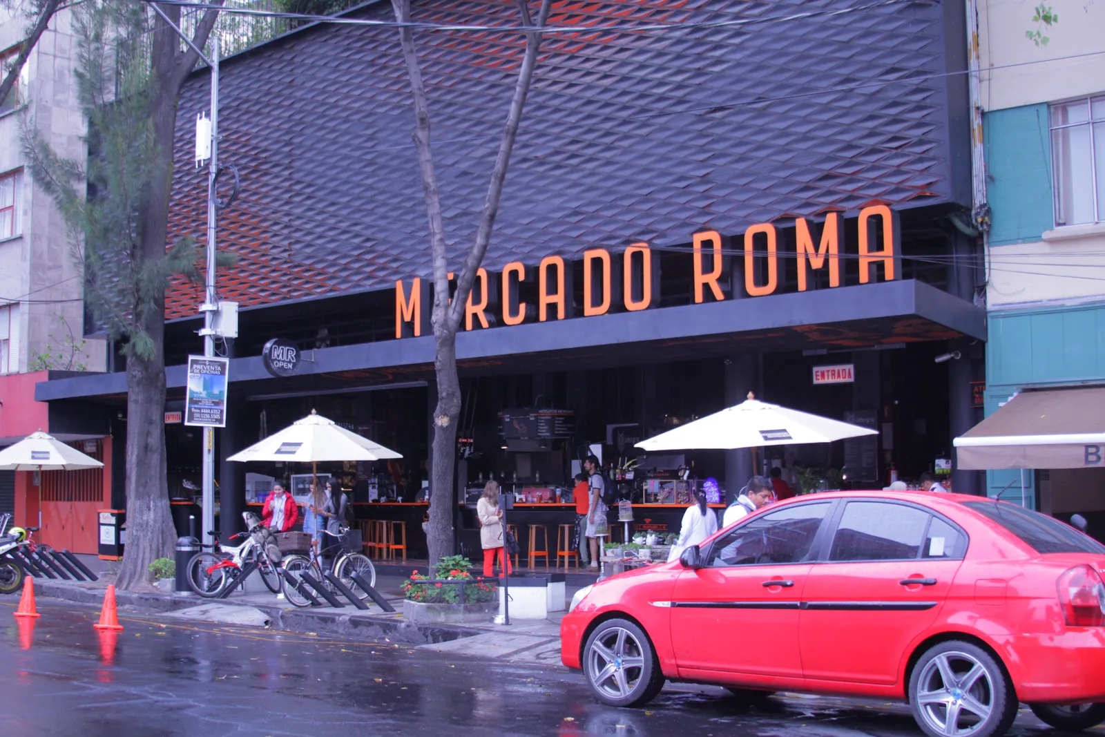 Mercado Roma, Mexico City, Mexico: Three Floors of a Country's Culinary Depth (By Vania Nava, CC BY-SA 4.0)