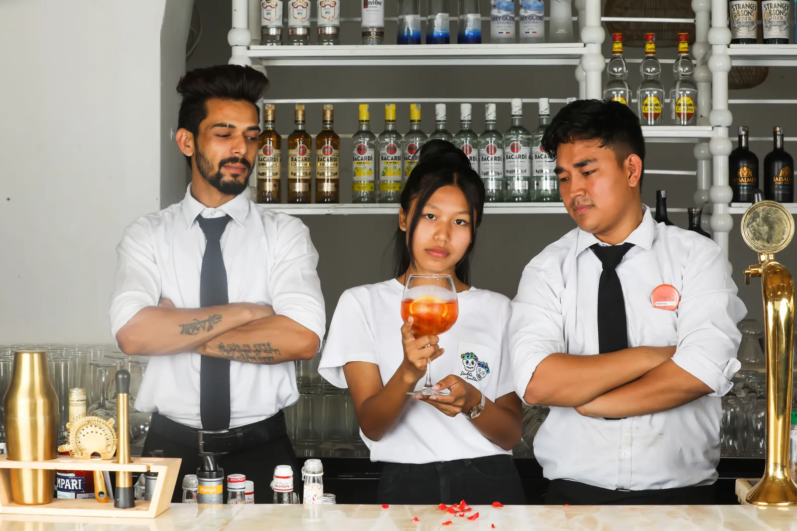 What Bartenders Actually Do With This Knowledge (Image Credits: Pexels)