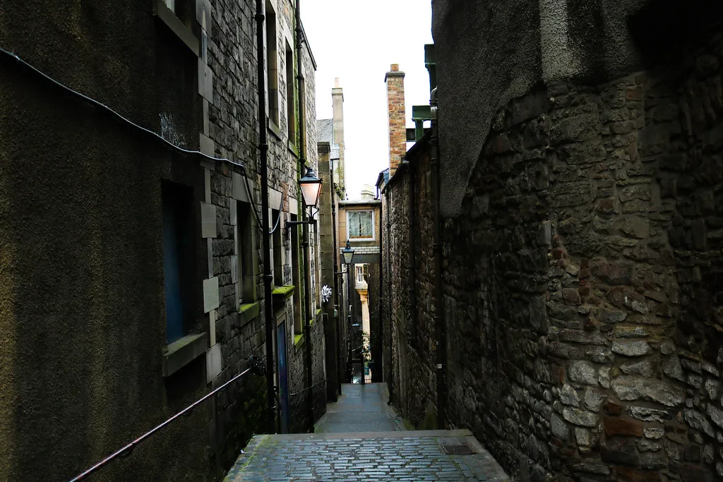 Advocate's Close: A View That Rewards the Climb (aqibmushtaq, Flickr, CC BY 2.0)