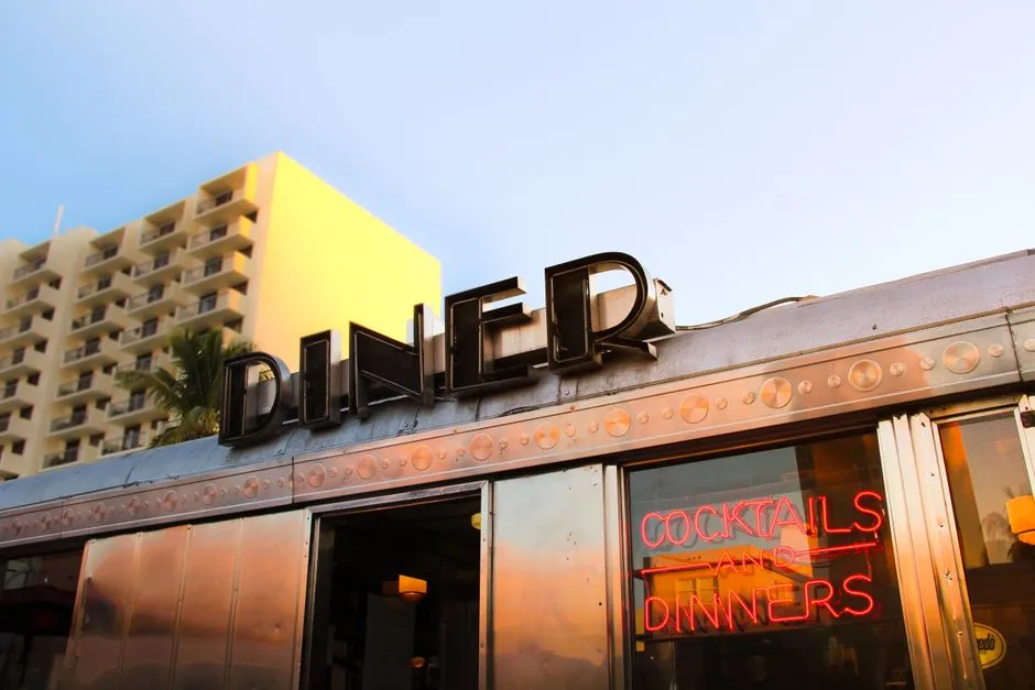 The Diners Still Holding On (Image Credits: Pexels)