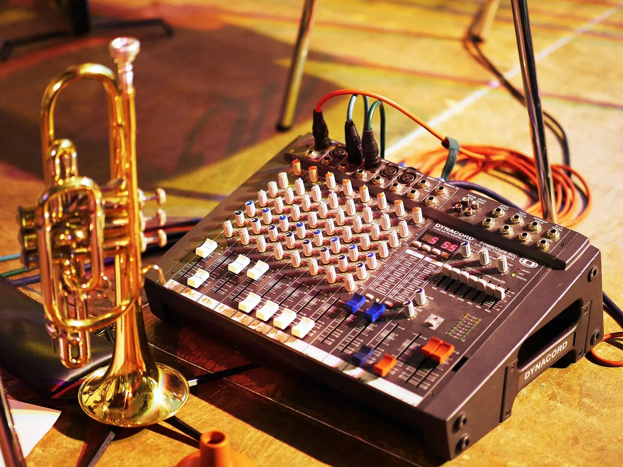 Frenchmen Street: Where the Real Listening Happens (Image Credits: Pixabay)