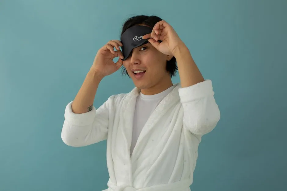 A Genuinely Blackout Eye Mask (Image Credits: Pexels)