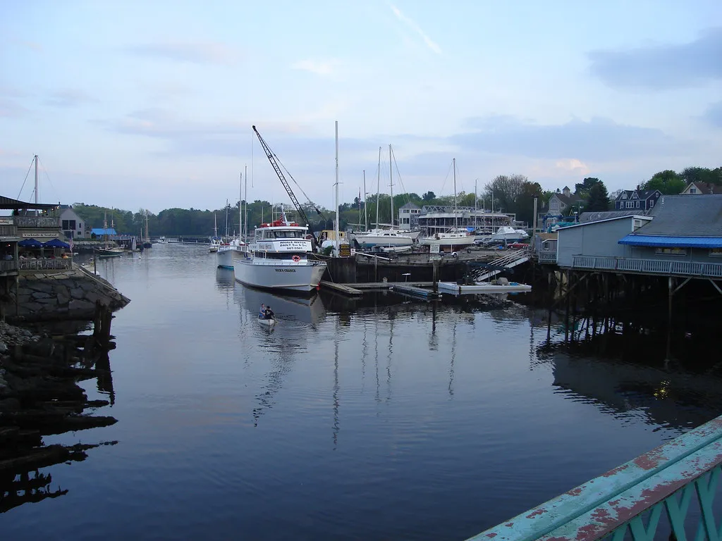 A Town Rooted Deeply in Maritime History (cphoffman42, Flickr, CC BY-SA 2.0)