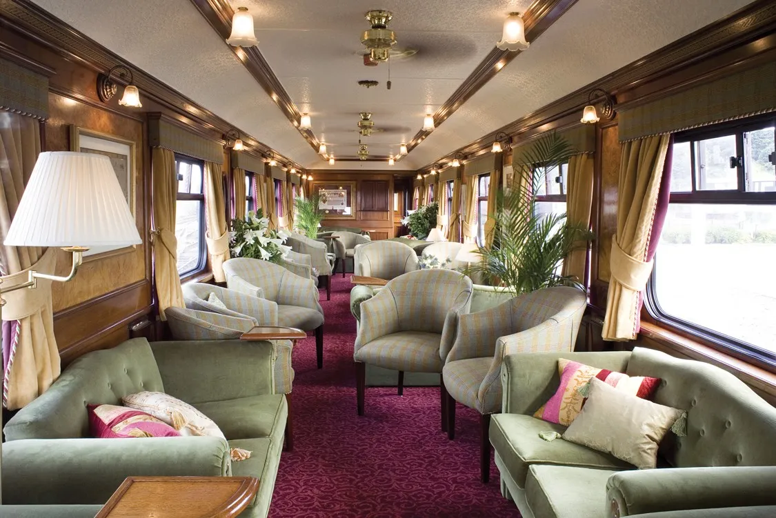 The Cabin as a Stage for Luxury (Luxury Train Consultancy, Flickr, CC BY-SA 2.0)