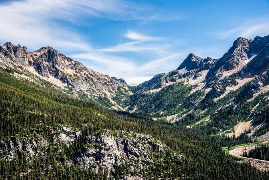 Elevation and Engineering: A Remarkable Road (Image Credits: Pexels)