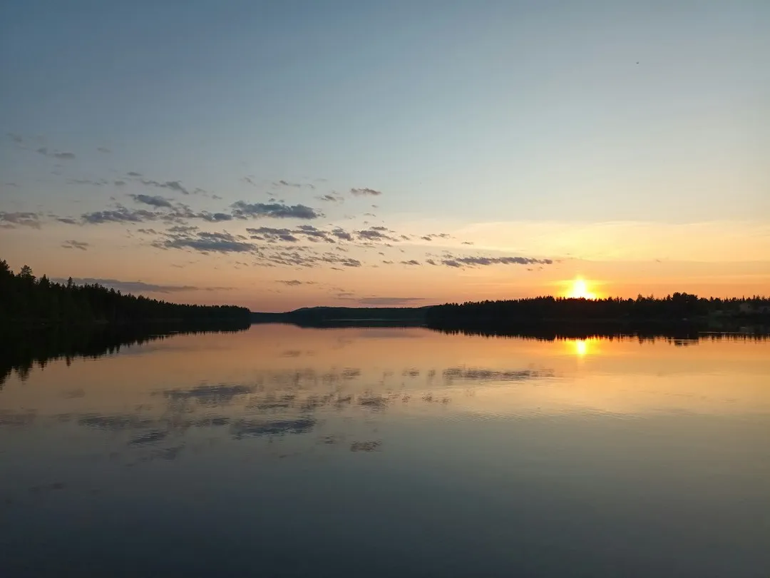 3. The Midnight Sun and the Nightless Nights of Summer (Image Credits: Unsplash)