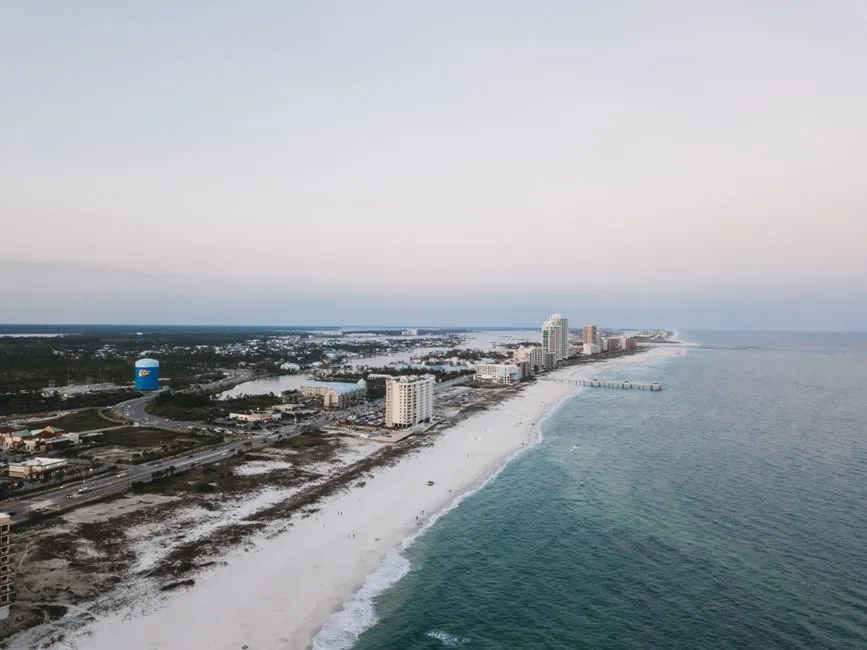 The White Sand That Keeps Calling People Back (Image Credits: Pexels)