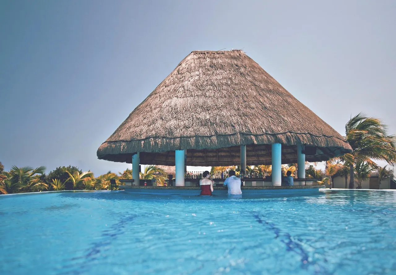 Reserving Your Cabana or Daybed at Sunrise (Image Credits: Pixabay)