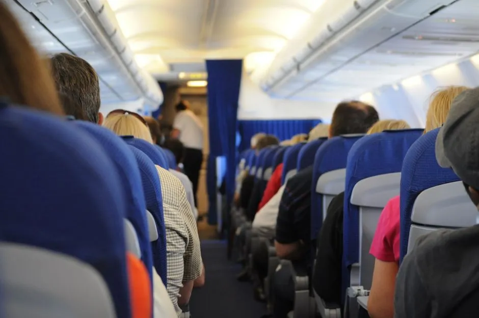 Refusing to Follow Crew Instructions (Image Credits: Pexels)