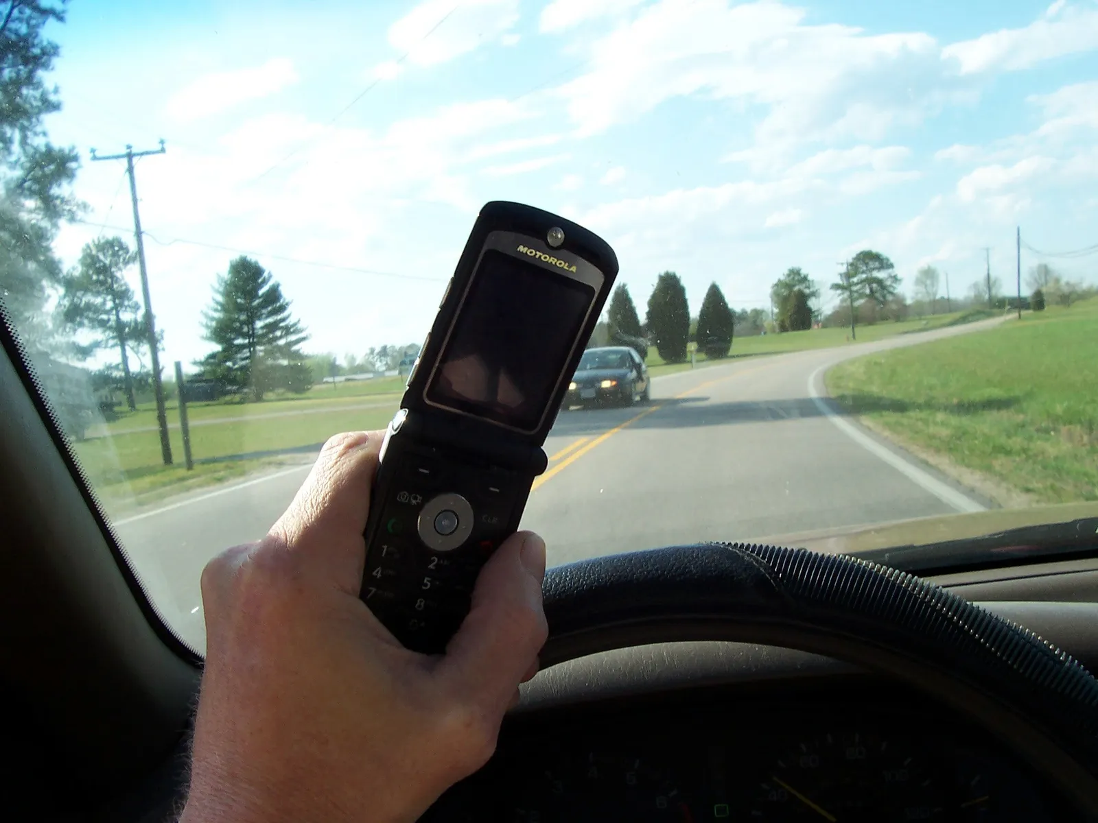 Smartphones Added Another Layer of Disconnection (By Ed Brown as Edbrown05, CC BY-SA 2.5)