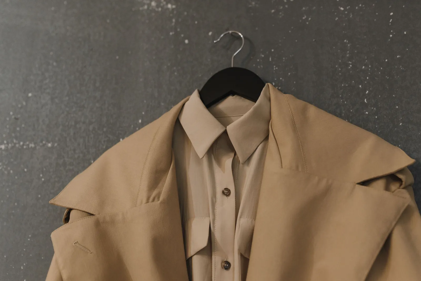 The Quiet Logic Behind Neutral Colors (Image Credits: Pexels)