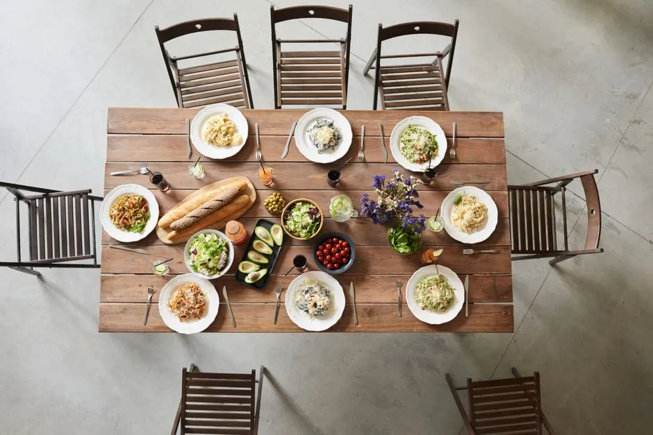 The Food Situation (It's Better Than You'd Expect) (Image Credits: Pexels)