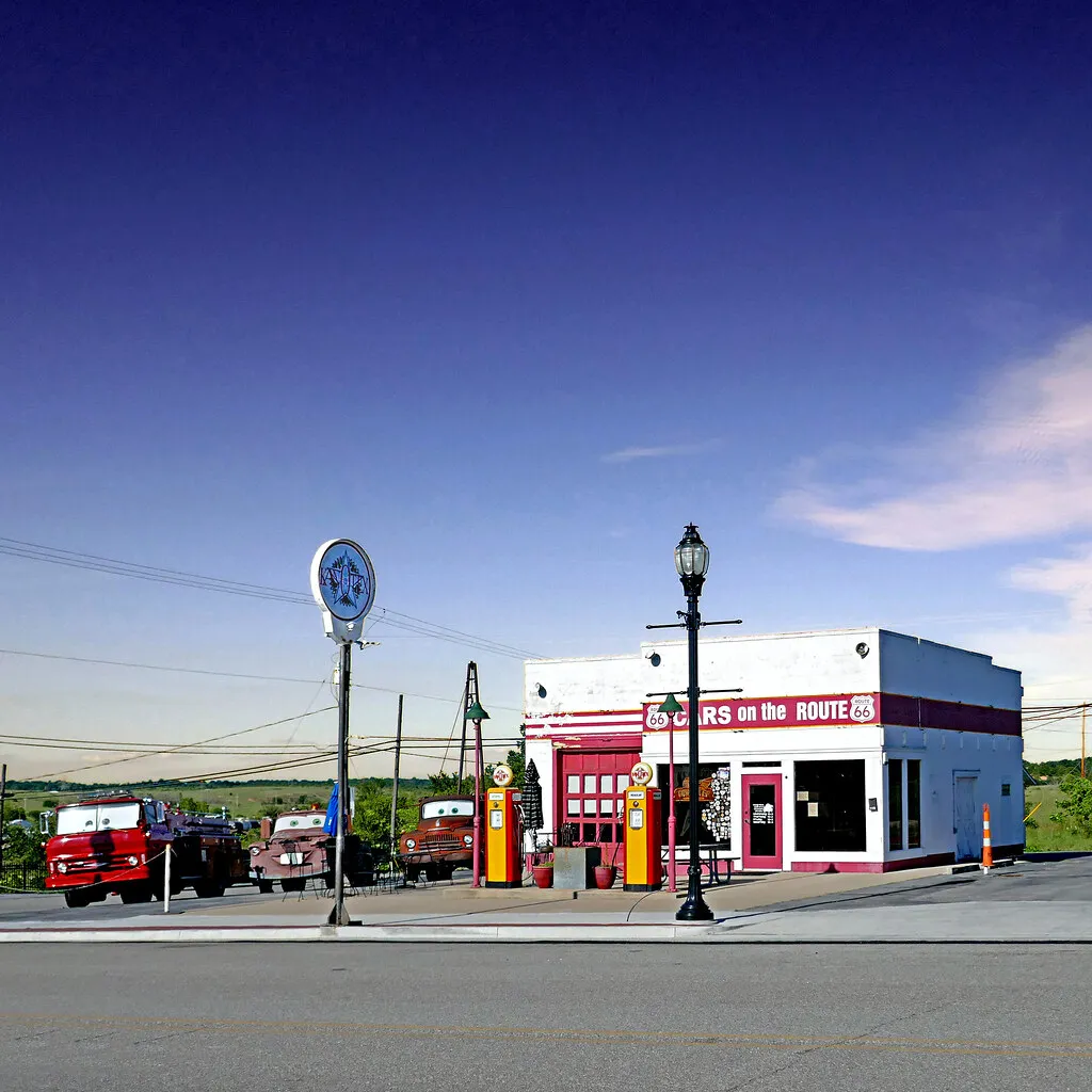 The Enduring Appeal of the Pit Stop (pom'., Flickr, CC BY-SA 2.0)