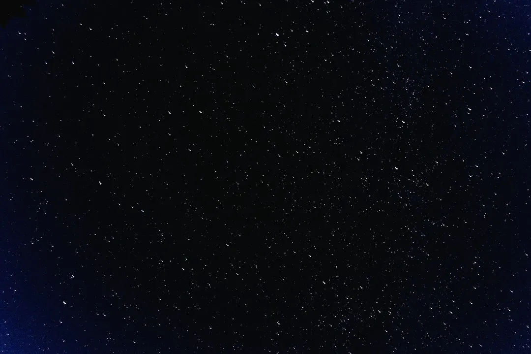 The Intellectual Pull of a Dark Sky (Image Credits: Unsplash)