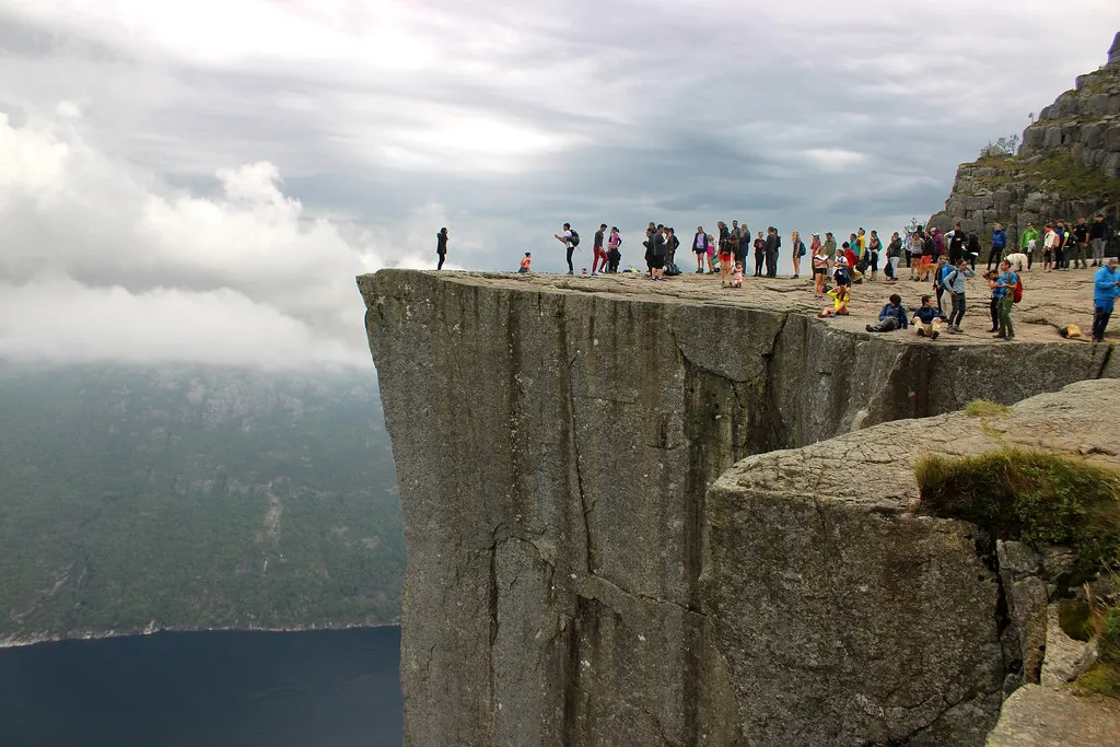 The Overtourism Effect Driving People Elsewhere (Ruben Holthuijsen, Flickr, CC BY 2.0)