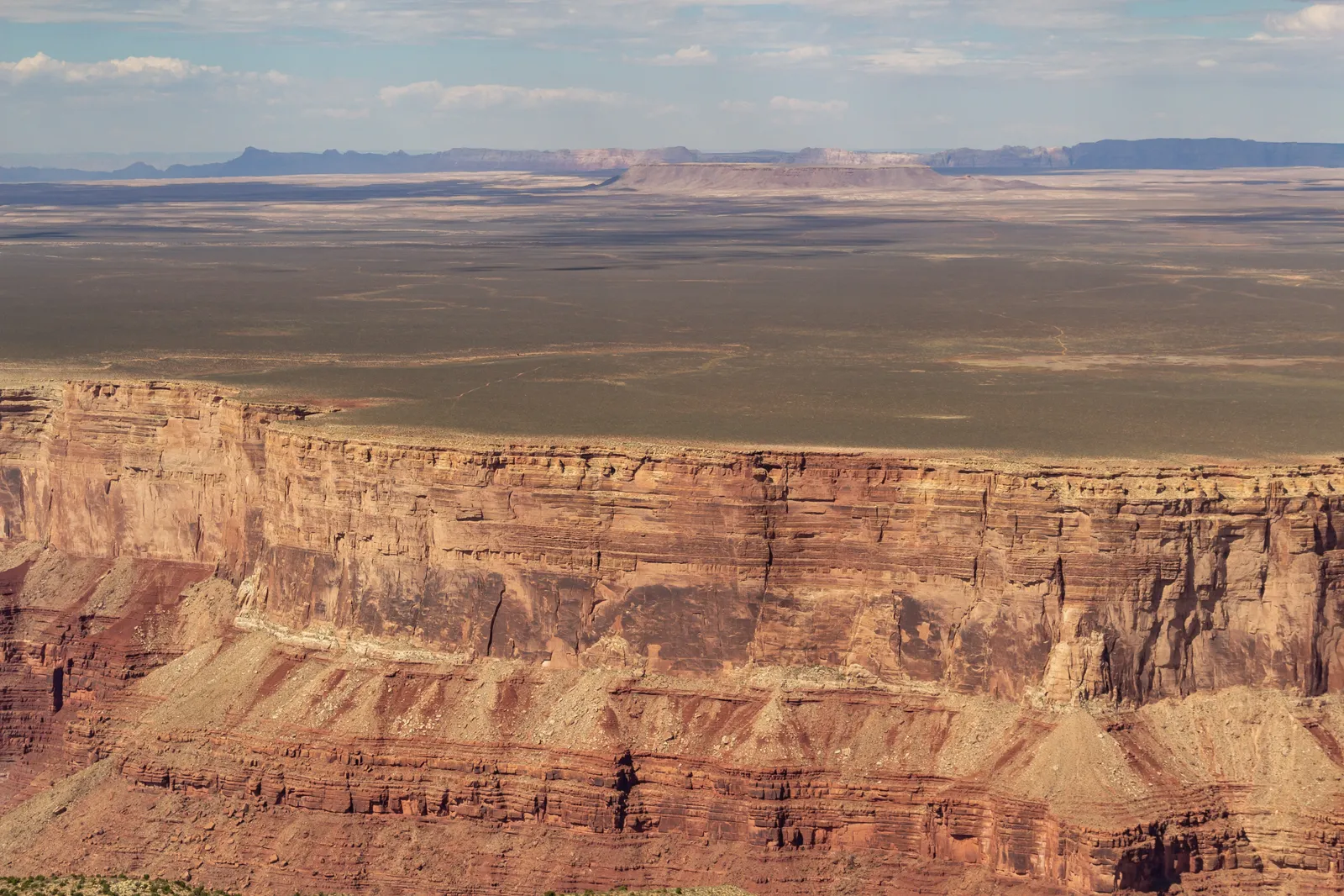 The Grand Canyon: Left on Westbound, Right on Eastbound (By Dietmar Rabich, CC BY-SA 4.0)