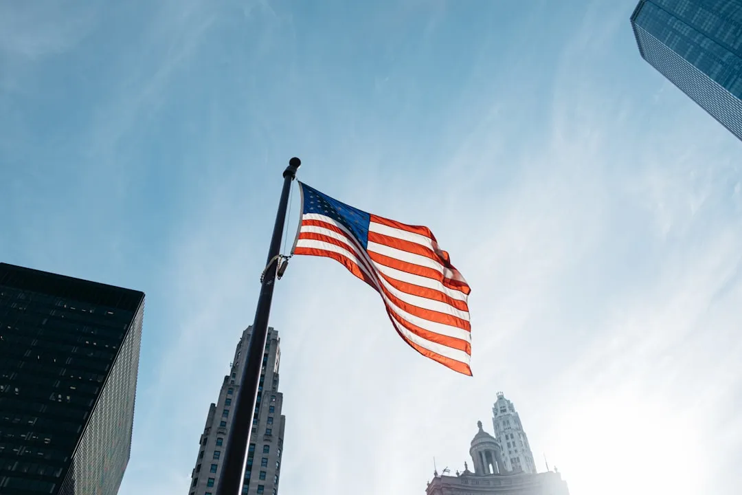 9. Tipping the Same Everywhere in the U.S., Regardless of State (Image Credits: Unsplash)