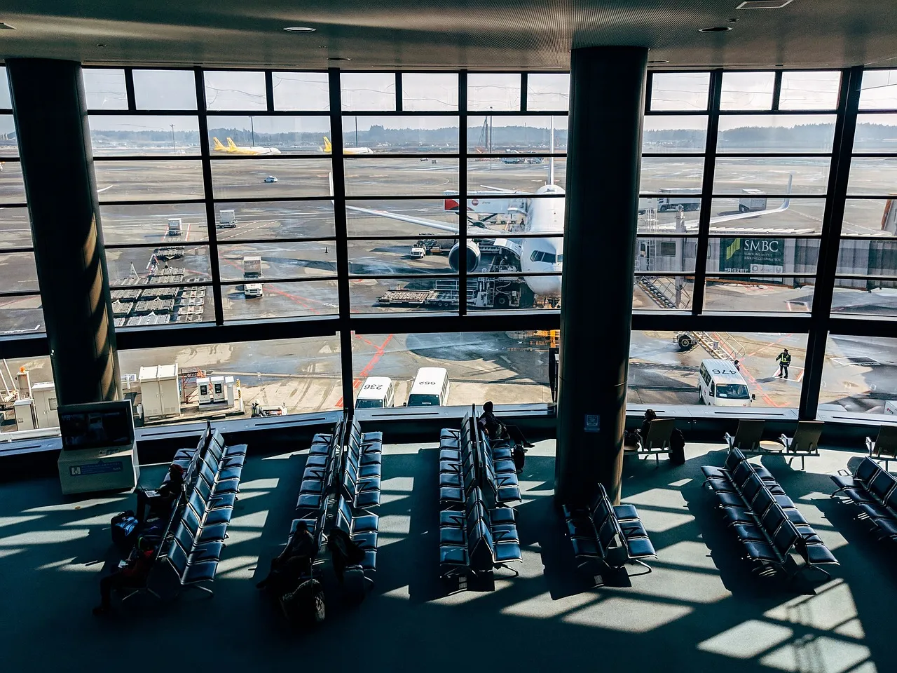 How Airline Pricing Algorithms Shape Your Options (Image Credits: Pixabay)