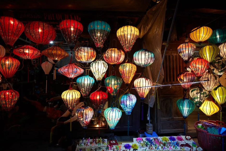 5. Nguyen Hoang Street (An Hoi Night Market): Where the Town Breathes at Night (Image Credits: Pexels)