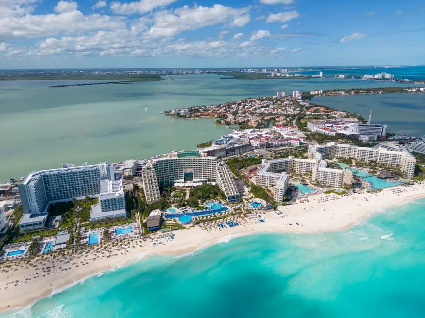 5. Grand Oasis Palm All-Inclusive - Cancun (Image Credits: Pexels)