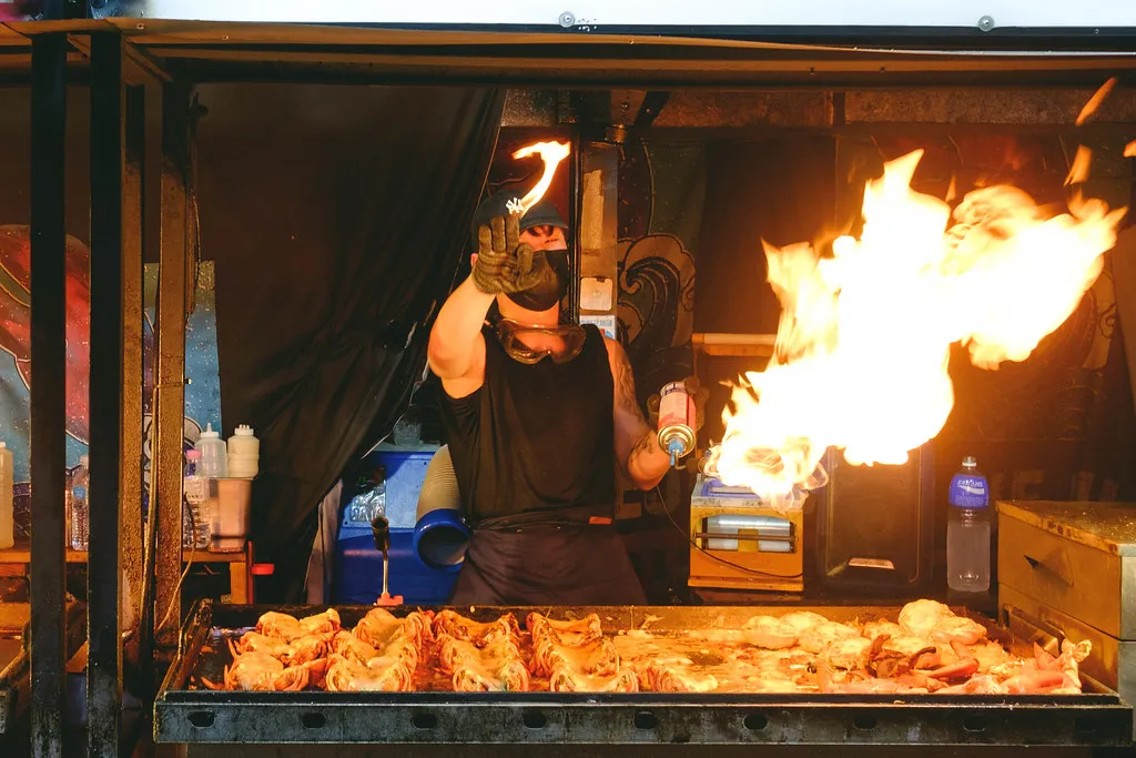 Street Food Culture Is Bigger Than Ever (mirrors are more fun, Flickr, CC BY-SA 2.0)