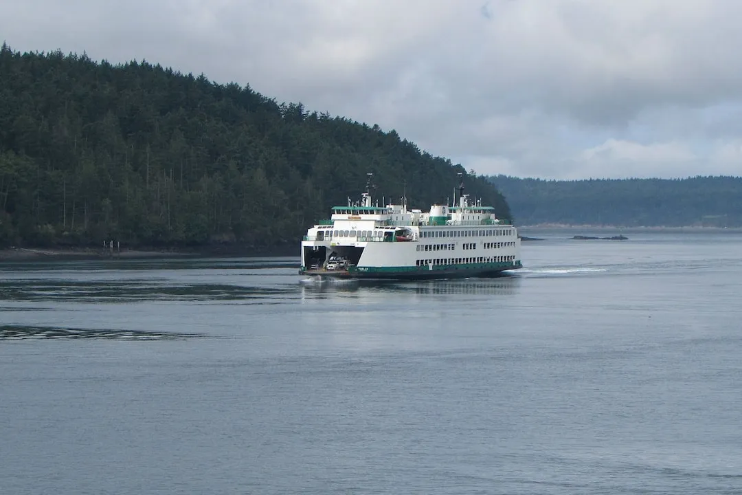 1. Seattle to Bainbridge Island, Washington State Ferries (USA) (Image Credits: Unsplash)