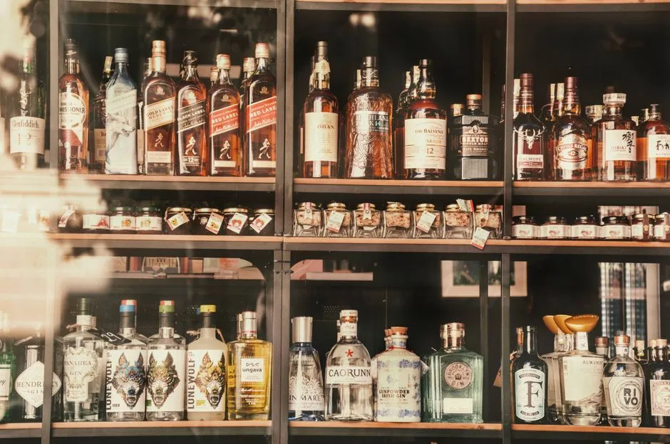 Liquor Markdowns Are Real and Often Steep (Image Credits: Pexels)