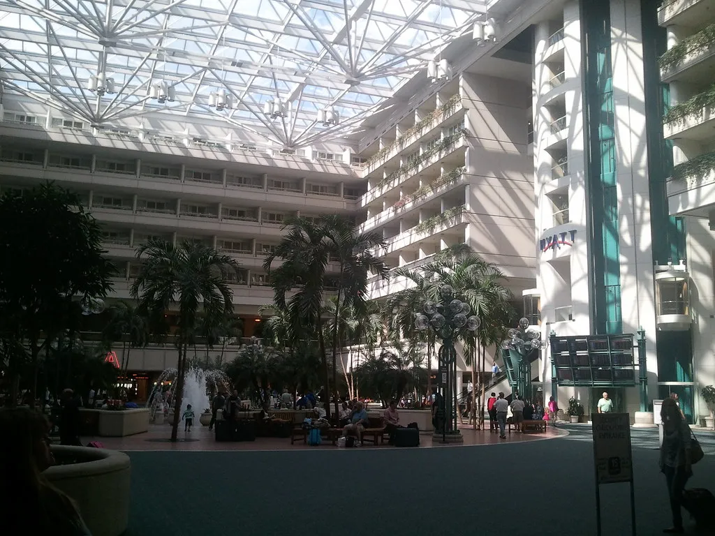 A Concrete Example: Orlando's Two Airports (denipet, Flickr, CC BY 2.0)