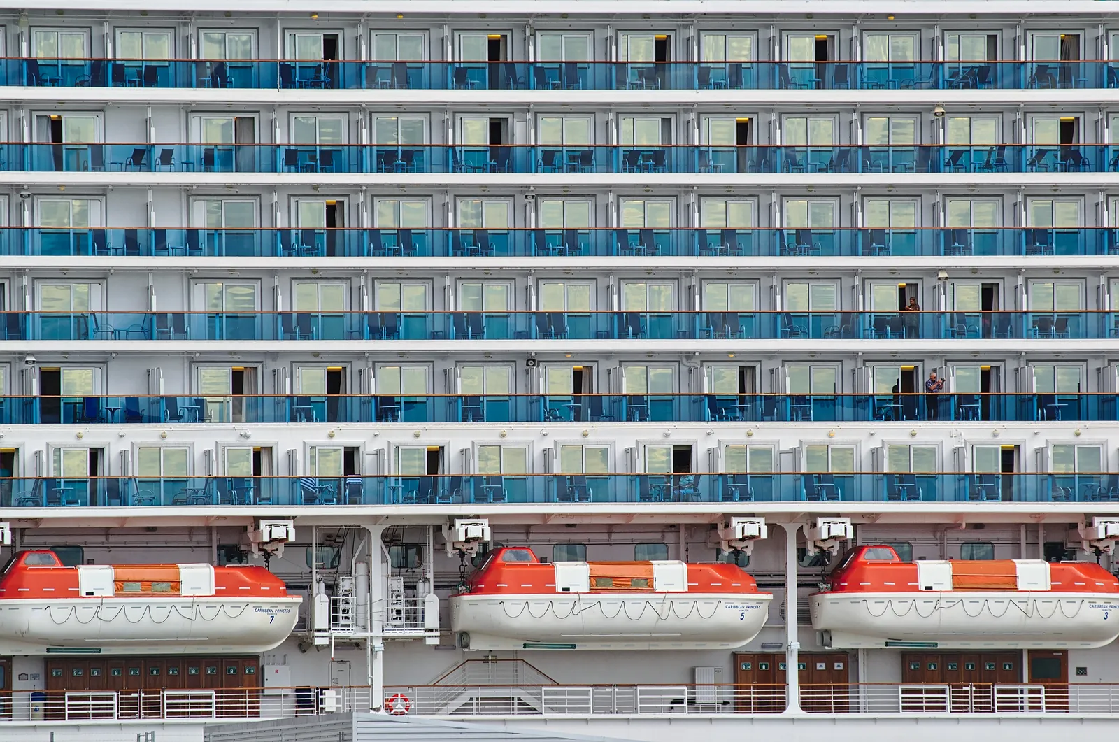 Your Private Balcony Stateroom (By Kyriondaniel, CC BY-SA 3.0)