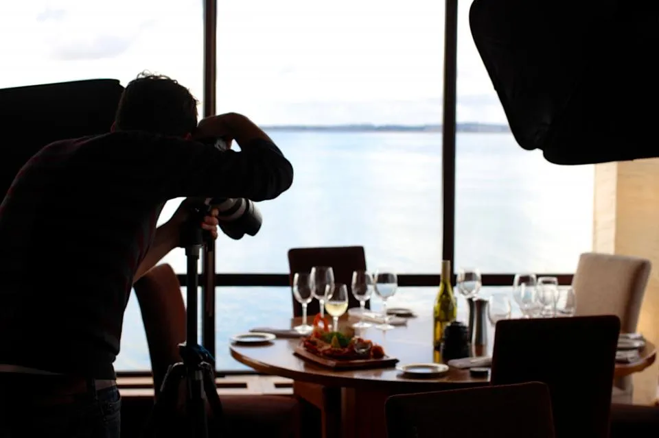 3. Photographing Every Dish Before Eating (Image Credits: Stocksnap)