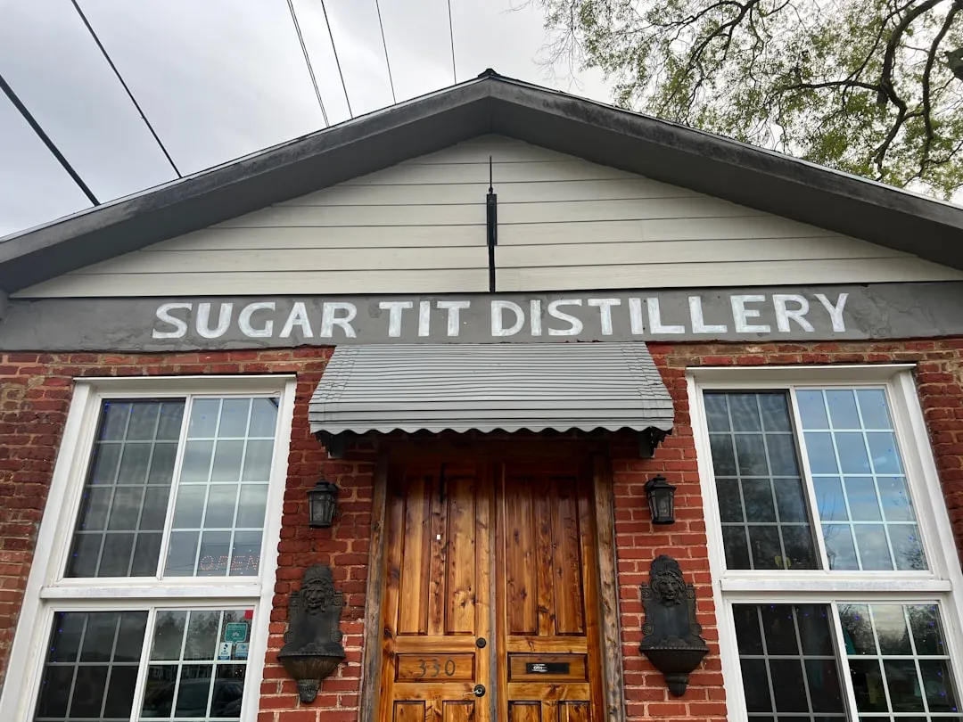 Whiskey Tourism Is Bigger Than Most People Realize (Image Credits: Unsplash)
