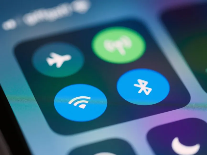 The Phone Isn't Compatible with Local Network Bands (Image Credits: Pexels)