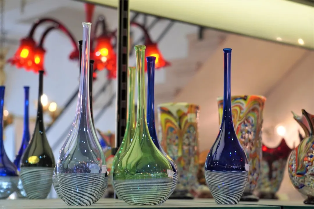 Why Glassblowing Towns Endure as Travel Destinations (Image Credits: Unsplash)