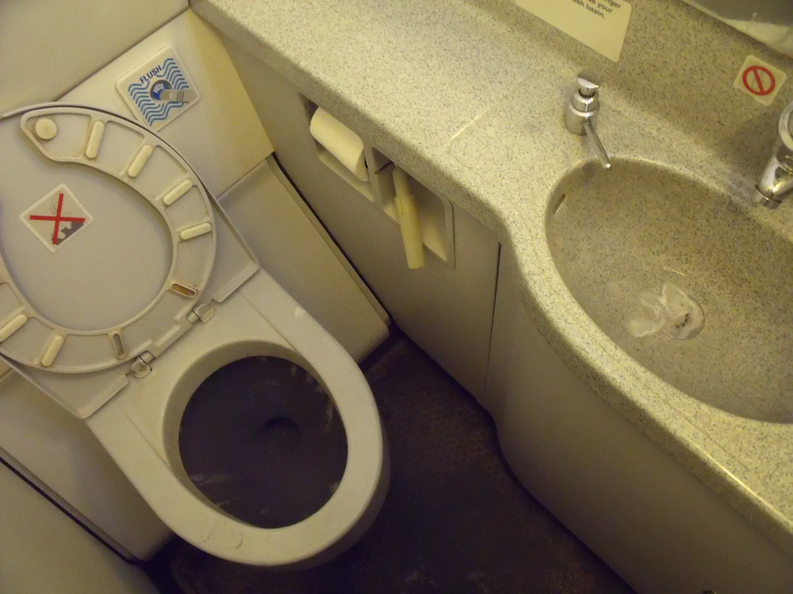 The Flush Is Not What You Think (Own work (Original text: I created this work entirely by myself.), Public domain)
