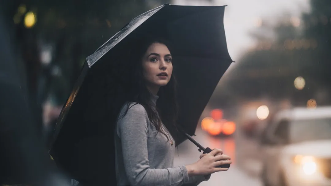 The Pull-Over Strategy: A Rule With Real Consequences (Image Credits: Unsplash)
