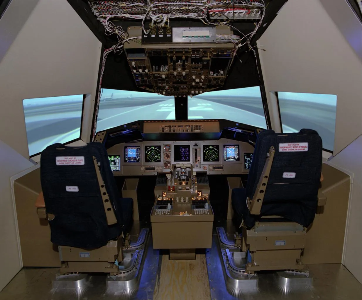 Rapid Decompression and Emergency Descent (By NASA, Public domain)