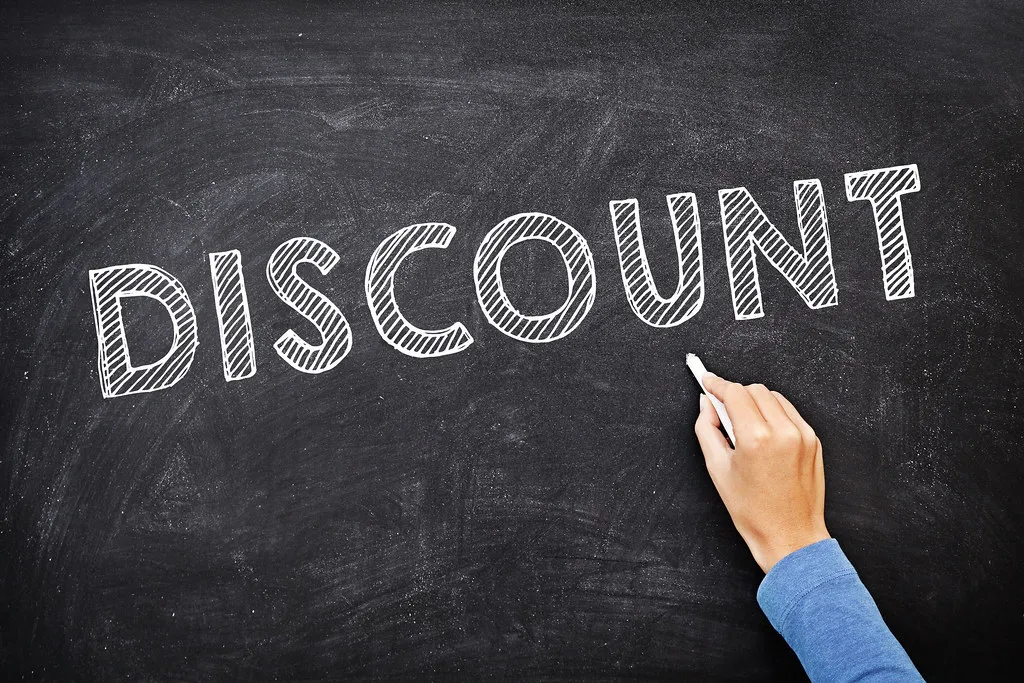 Negotiate Group Discounts Wherever Possible (mikecohen1872, Flickr, CC BY 2.0)