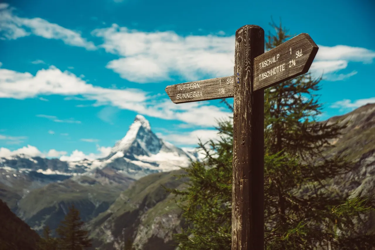 3. The Matterhorn Trail (No. 29): Alpine Drama at Every Turn (Image Credits: Pixabay)