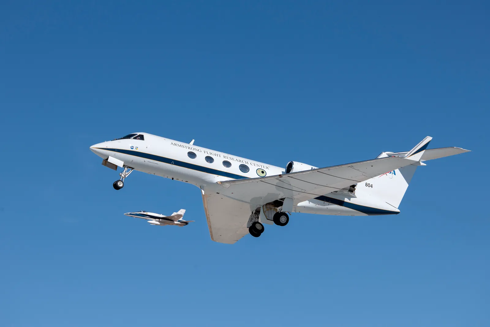 What Happens During Takeoff and Landing (By NASA/Ken Ulbrich, Public domain)