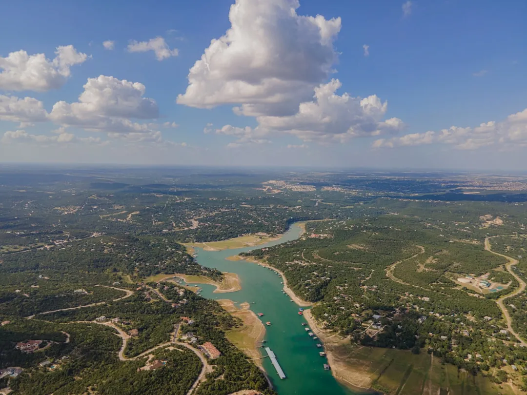 Luxury Hospitality Giants Are Betting Big on Fredericksburg (Image Credits: Unsplash)