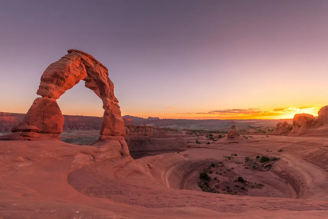 Arches: Trailhead Lots Closed by Midday in Summer (Image Credits: Unsplash)
