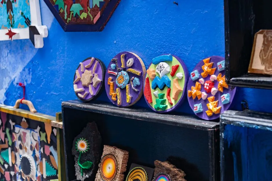 Local Artwork: A Quiet Rising Trend (Image Credits: Pexels)