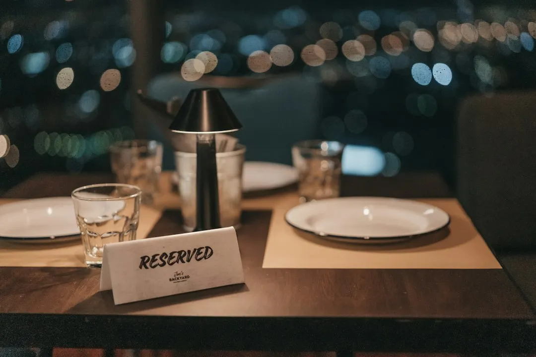 Most Diners Know, But Many Still Don't Cancel (Image Credits: Unsplash)