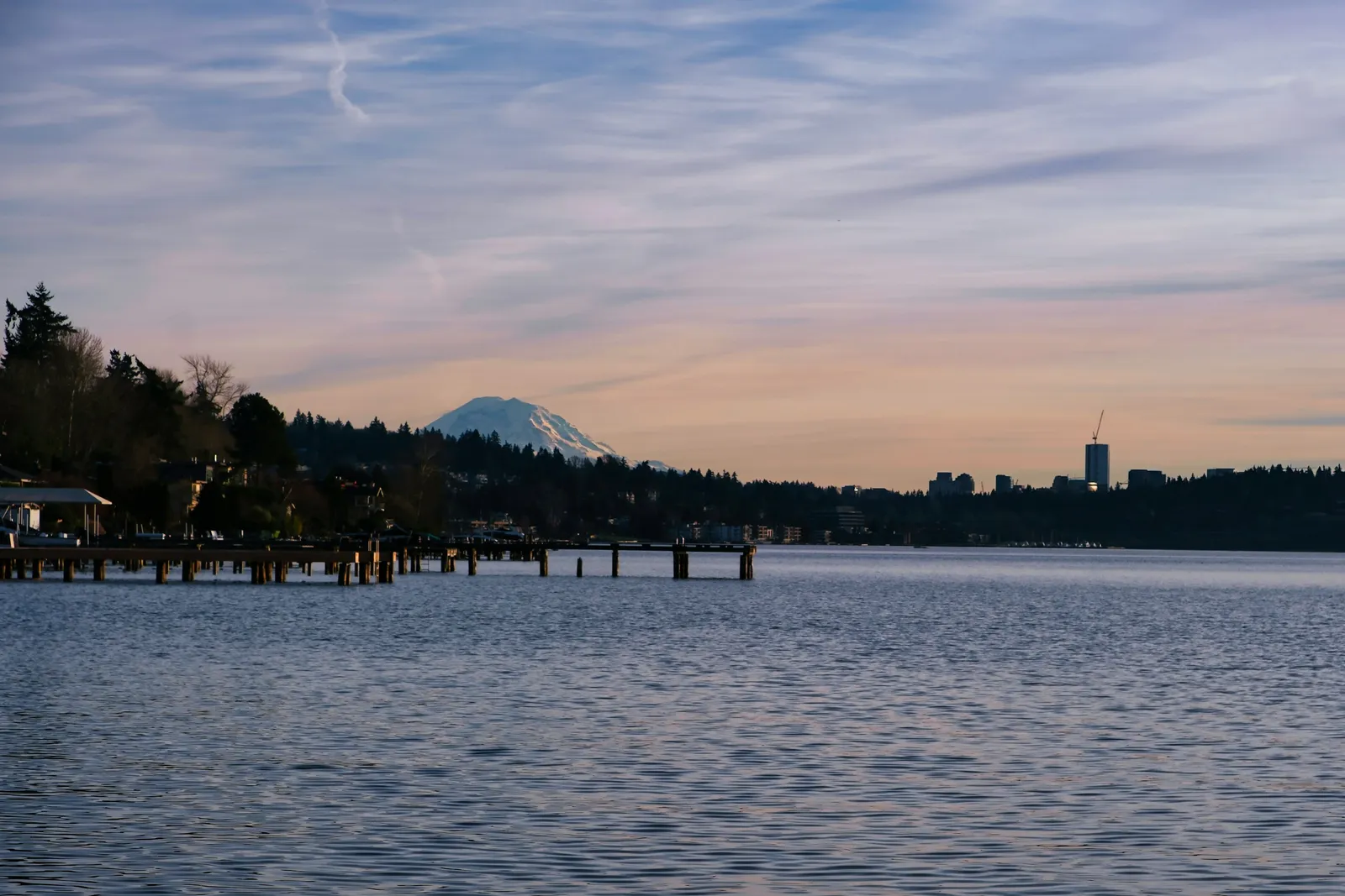 Lake Roosevelt, Washington: Pulling Up to Any Shore (Image Credits: Unsplash)