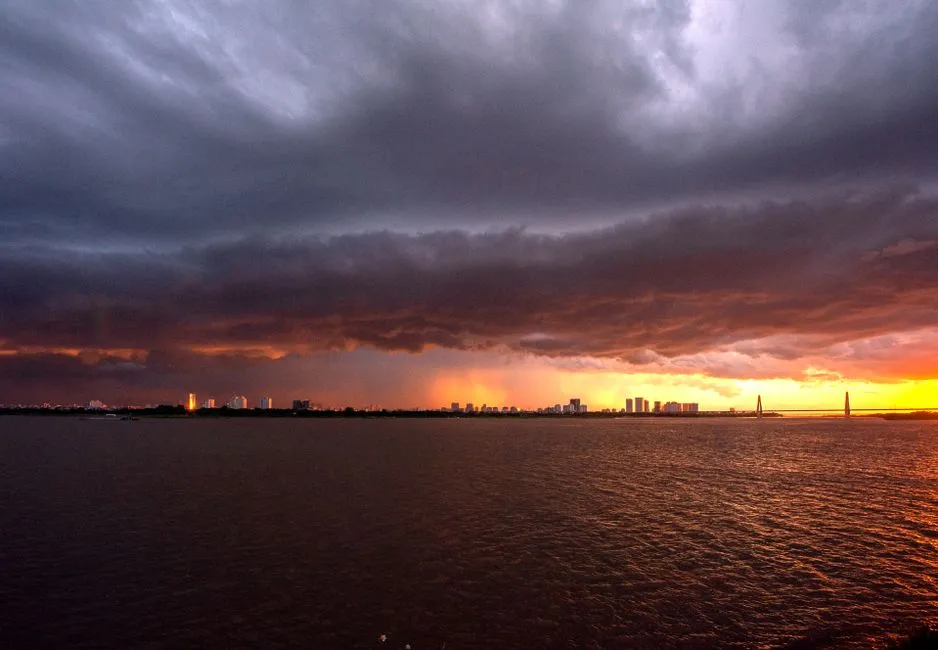 Two Forces Colliding: Sunset Light Meets Storm Clouds (Image Credits: Pexels)