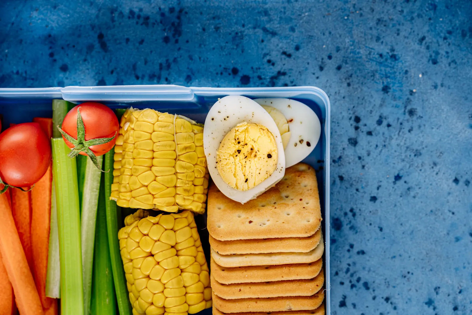 What to Pack for Snacks (a Practical Add-on) (Image Credits: Pexels)