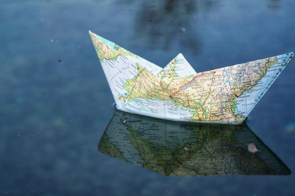 Paper Maps Work Where Phones Simply Don't (Image Credits: Pexels)