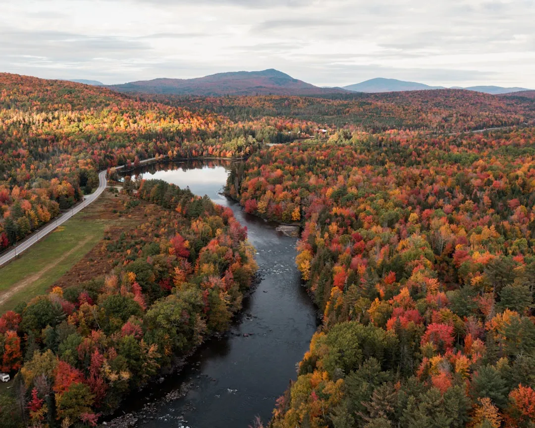Late September Into Early October: Vermont's Northeast Kingdom Gets There First (Image Credits: Unsplash)