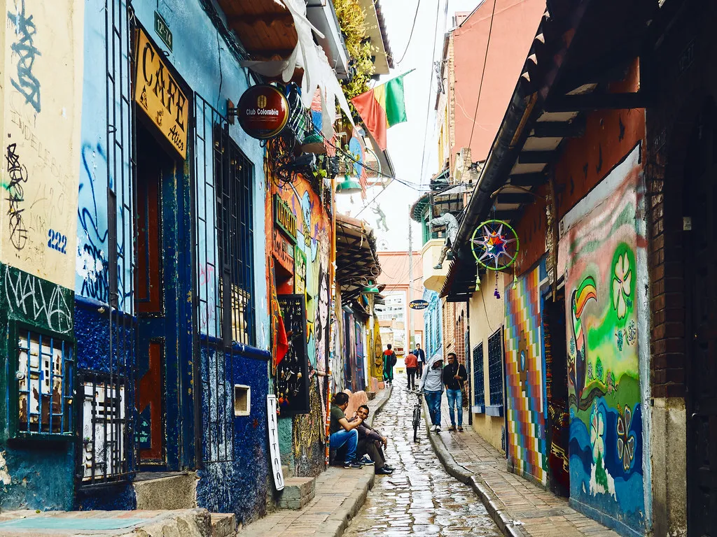 La Candelaria: The Historic Heart of the Backpacker Scene (szeke, Flickr, CC BY-SA 2.0)